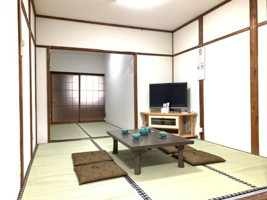 Apartment Fujiya -富士矢- Private House Max 12 People Ōsaka